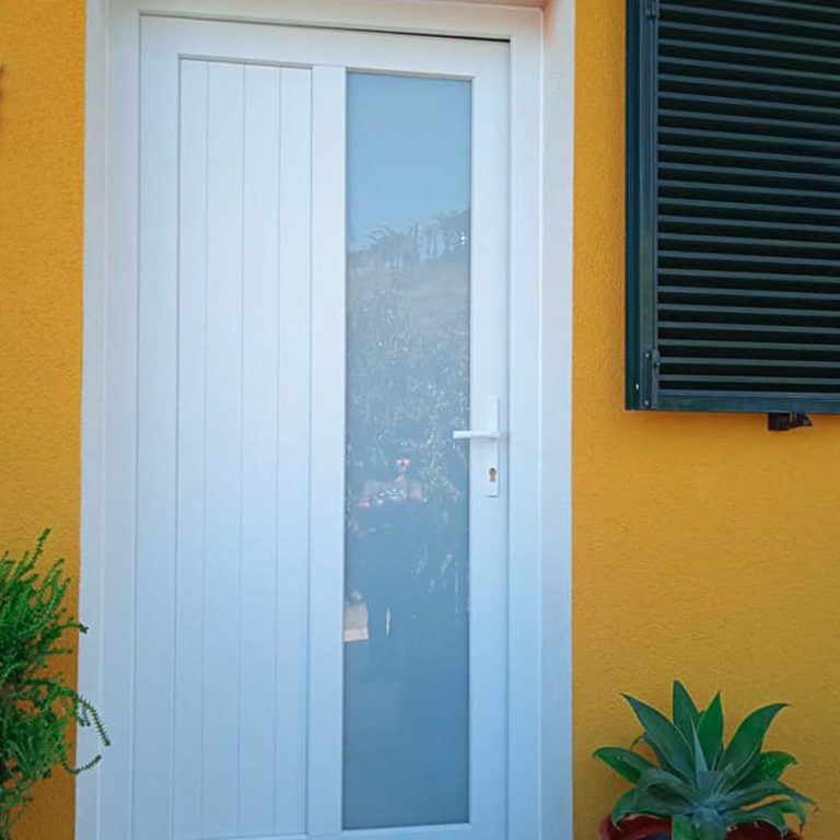 19 de agosto 21 Porta 1